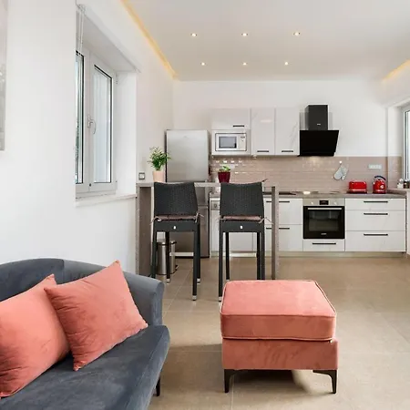 Residences Caroline * Hvar Town