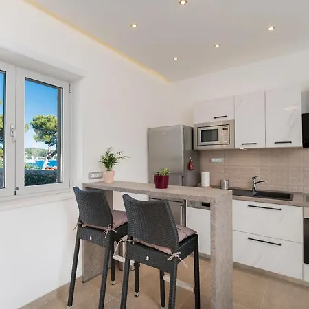 Residences Caroline شقة هفار
