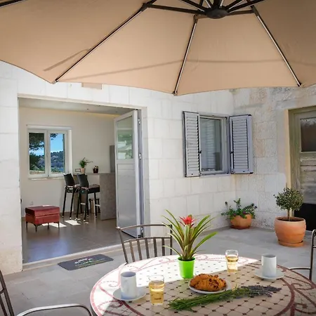 Residences Caroline Apartment Hvar Town