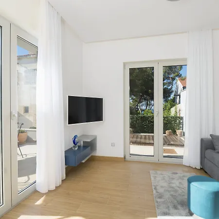 Residences Caroline Апартаменти