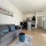 Residences Caroline Apartment *